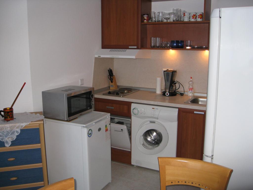Elias Apartment ゴールデンサンド エクステリア 写真